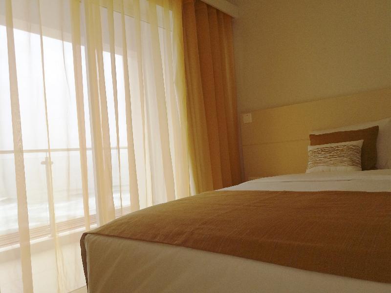 Tiduca Hotel ポンタ・ド・ソル エクステリア 写真
